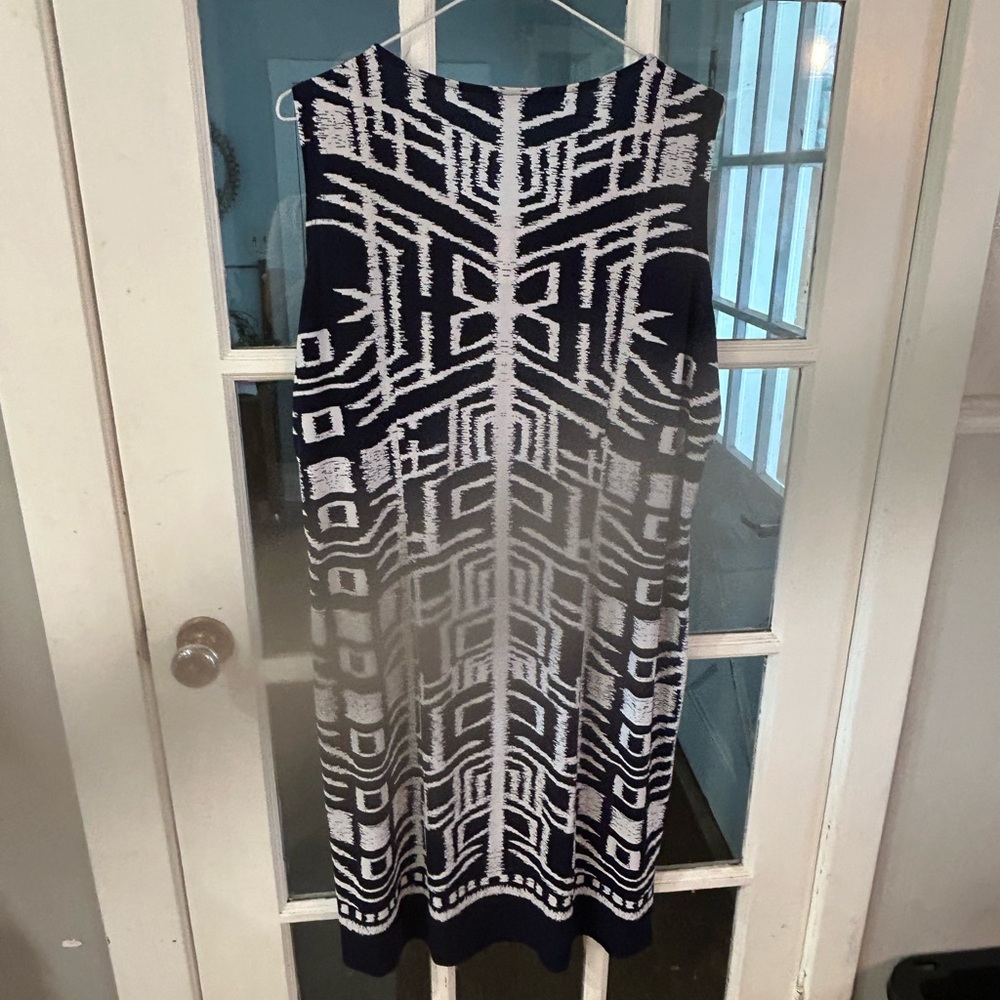 TanJay Black and White Geometric Midi Dress